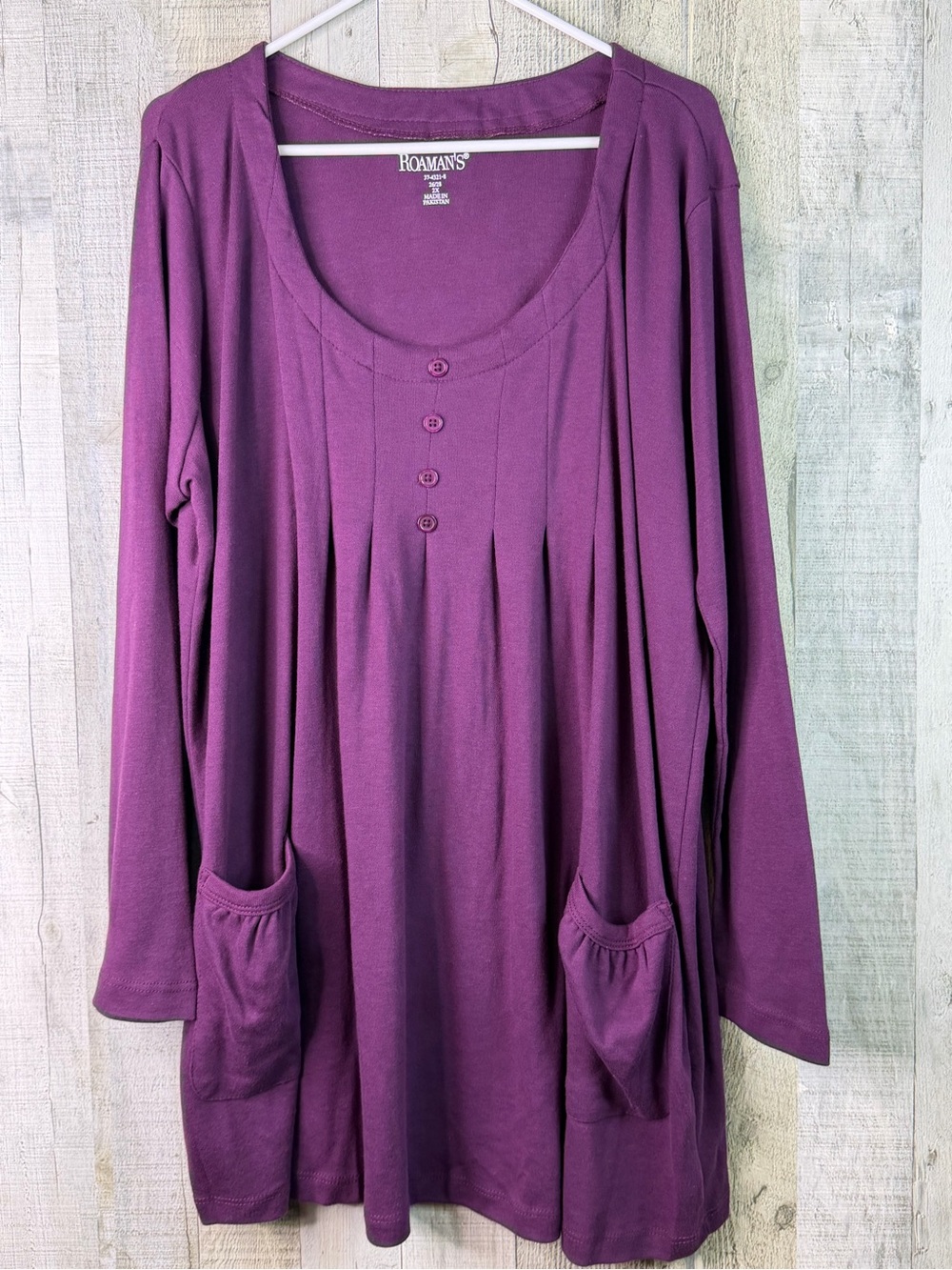 Roamans Size 26/28 2X Purple Long Sleeve Scoopneck w/2 Front Pockets